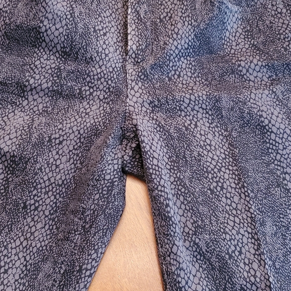 Jones of New York Pant Suit - Picture 7 of 9